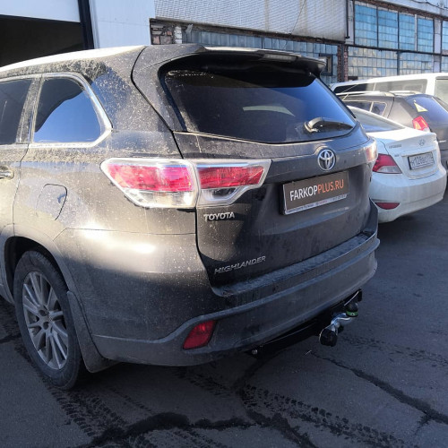 Фаркоп Лидер Плюс на TOYOTA Highlander 2014–  Арт. T120-F 