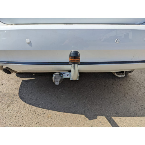 Фаркоп Motodor на Volkswagen Polo 2010–2020 Арт. 92702 (Оцинкованный шар)