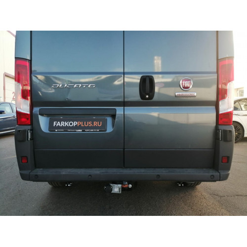 Фаркоп Лидер Плюс на FIAT Ducato 2006–  Арт. P105-FC (кузов 250, длина L4) (от центра заднего колеса до края заднего бампера 1380мм)