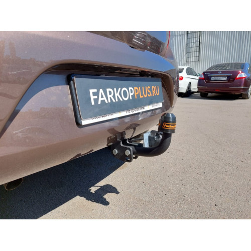 Фаркоп Трейлер на Renault Sandero 2009-2014 Арт. 9030