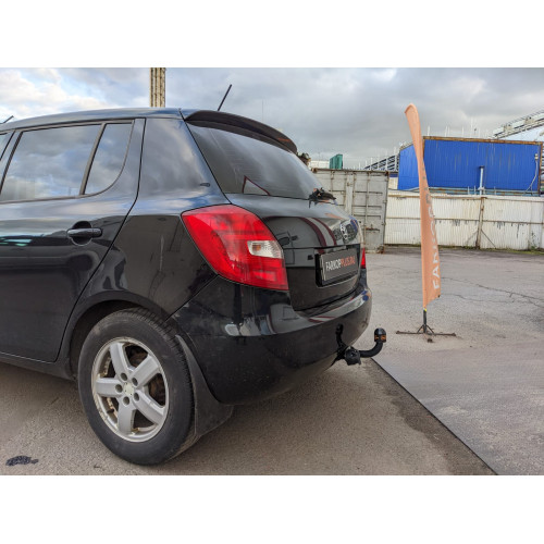 Фаркоп Трейлер для Skoda Fabia (хэтчбек) 2007-2015 Арт. 9731
