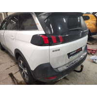 Фаркоп ARAGON на PEUGEOT 5008 2017–  Арт. E4726BV 