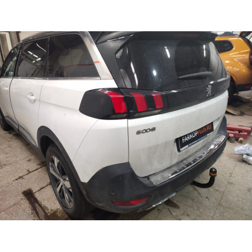 Фаркоп ARAGON на PEUGEOT 5008 2017–  Арт. E4726BV 